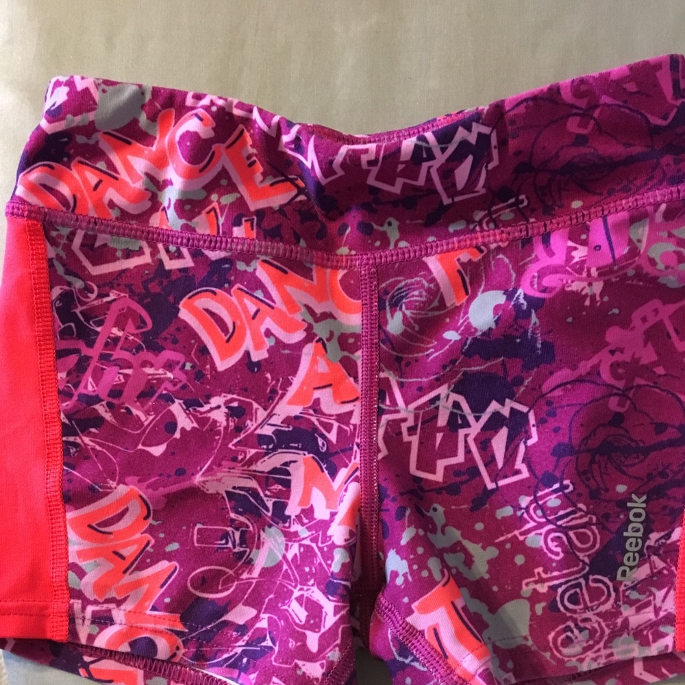 (GUC) Girls Reebok shorts